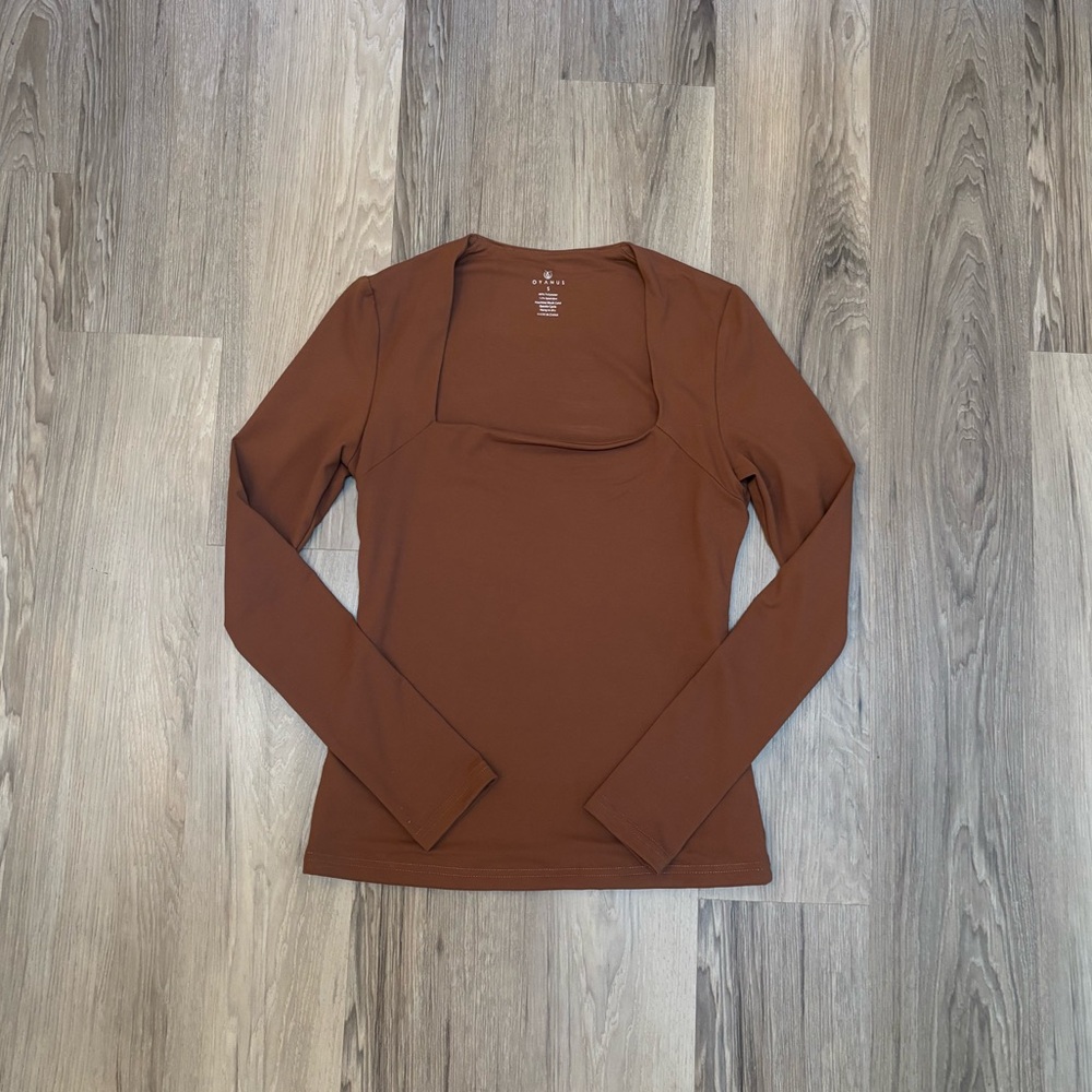 Square neck long sleeve top